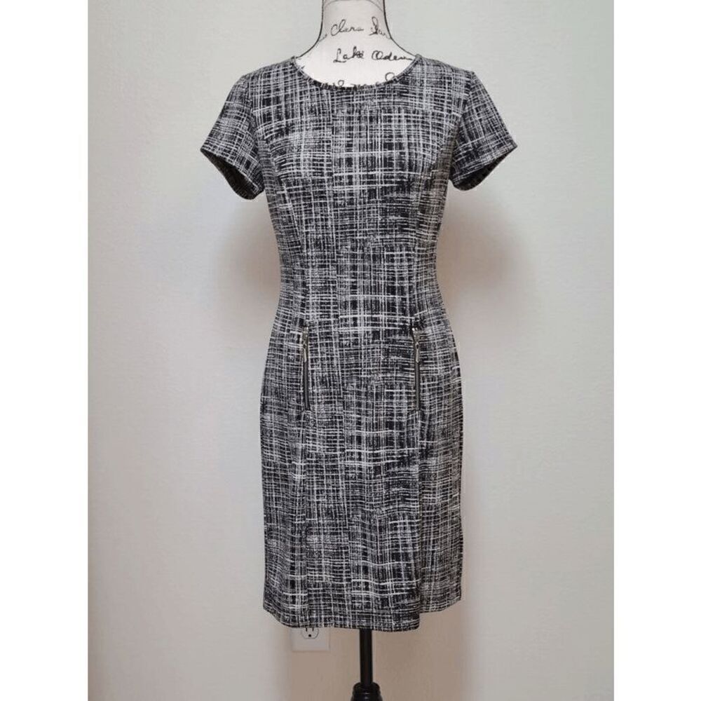 SHARAGANO Black and White Grid Print Zipper Decor Shift Office Dress SIZE 4 - Picture 8 of 12